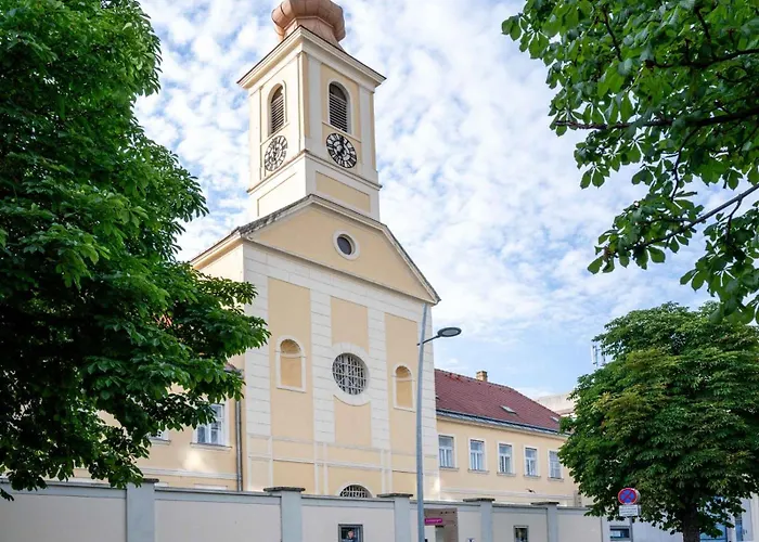 Limehome Undstrasse קרמס אן דר דונאו