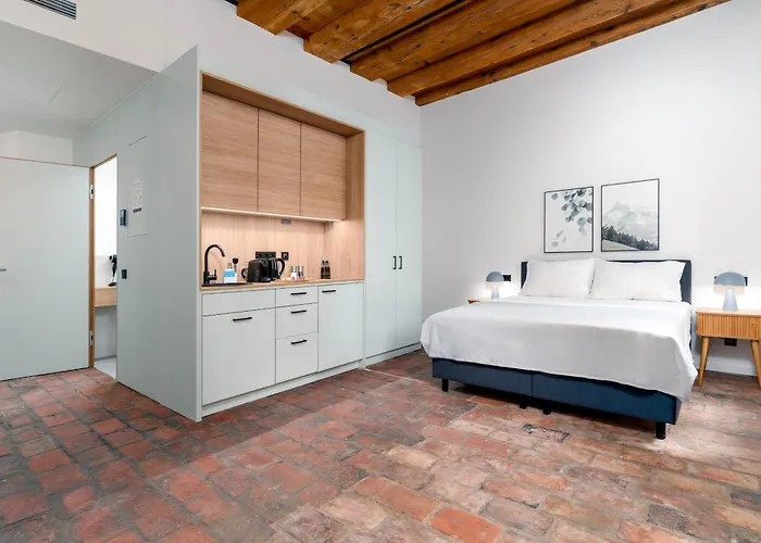 Limehome Undstrasse קרמס אן דר דונאו